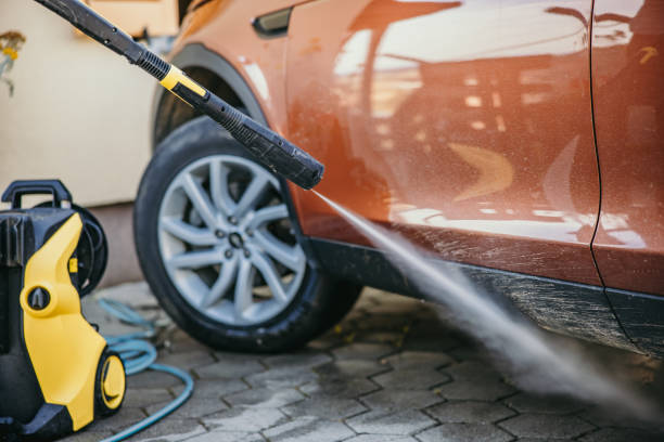 Best Roof Power Washing Services  in Gonzales, TX