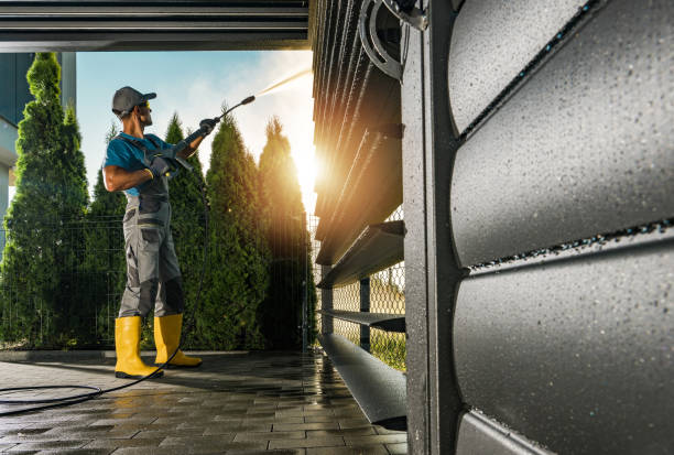 Best Sidewalk Pressure Washing  in Gonzales, TX