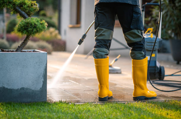 Fence Pressure Washing in Gonzales, TX